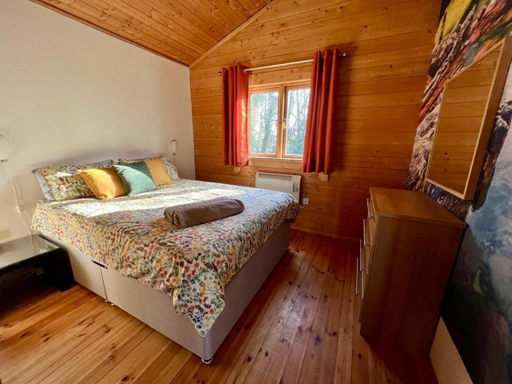 Reeds Lodge, Lake Pochard South Cerney Extérieur photo